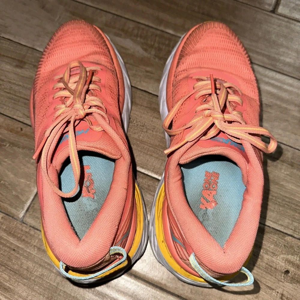 HOKA One One Bondi 7 Womens Orange Sneaker Size 10